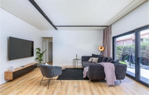 Stunning Home In Pula 
