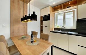 Awesome Apartment In Silo With Wifi