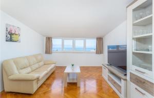 1 Bedroom Amazing Apartment In Malinska 