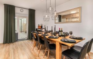 4 Bedroom Lovely Home In Bribir