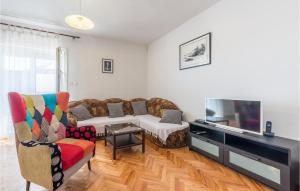 Gorgeous Apartment In Stara Vas