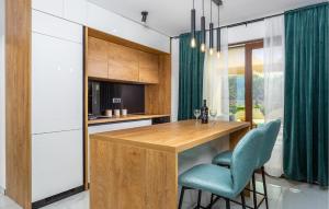 Awesome Home In Bajcici With Wifi