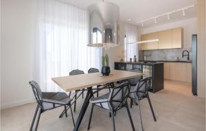 Pet Friendly Home In Lun