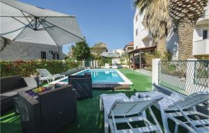 Three-Bedroom Apartment In Split