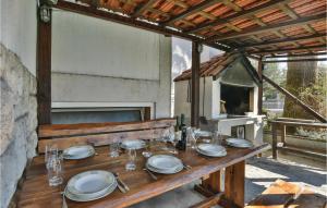 Three-Bedroom Apartment In Split