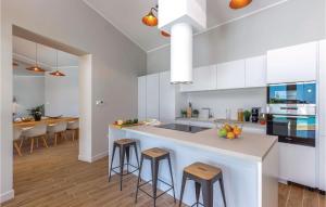 Four-Bedroom Holiday Home In Veprinac