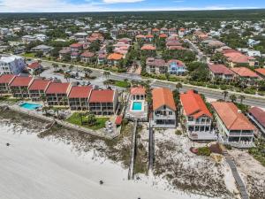 136 La Valencia Cir - At Peace