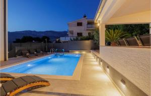 4 Bedroom Awesome Home In Podstrana