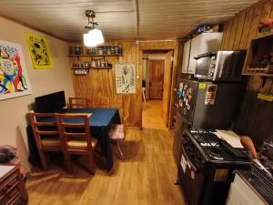 Acogedora habitación en casa cerca del centro