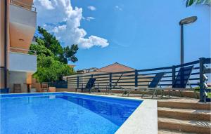 Beautiful Apartment In Baska Voda