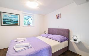 Amazing Apartment In Okrug Gornji