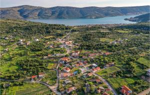 Nice Home In Vrsine With Wifi