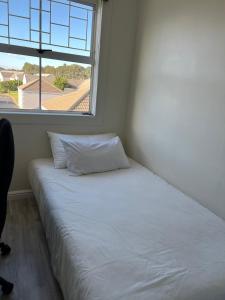 2BDRM Modern Tranquil Oasis