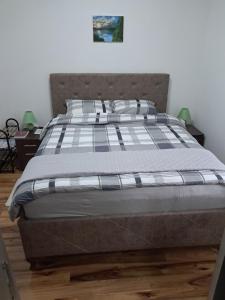 House-Vintage Hill Inn