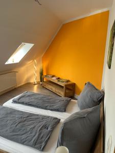 FeWo Paula 4 Personen Parkplatz zentrale Lage ruhige Nebenstraße, DG