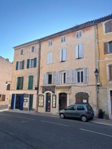 Appartements Appartement 5 personnes village provencal du haut var claviers : photos des chambres
