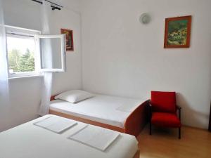 Apartments in Starigrad-Paklenica 42964