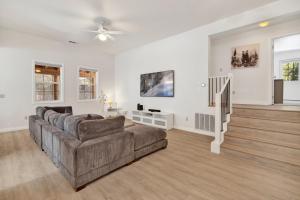 Castlewood Retreat #2524