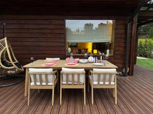 Checz Swornegacie - Dom wakacyjny nad jeziorem Karsińskim