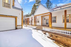 Castlewood Retreat #2524