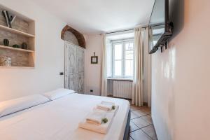 Savona Bilo13 Fashion Spot metro a 5 minutes WIFI and AC