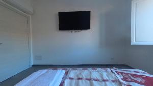 SantAntioco Red Apartment with 2-Way Air Con