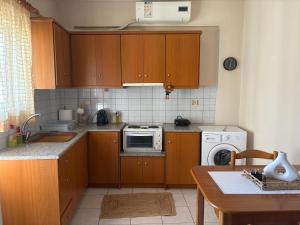 Chrisas Apartments 2