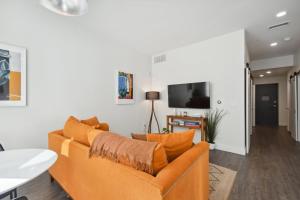 Urban Elegance | Espadin LoHi