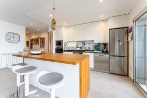 Private Condominium, Pool, Tennis & Sea View by Silver Prop