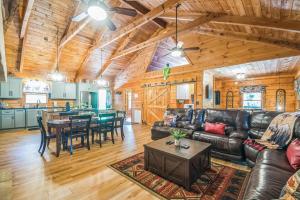 Great Smoky Mountain, Hot Tub, Mins to Dollywood