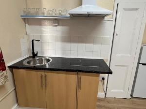 Studio flat central harrow