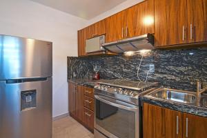 A una cuadra del malecón