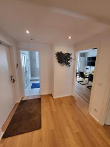 NewSuite-Englischen Garten 2 Zimmer Apartment & Privat Parking