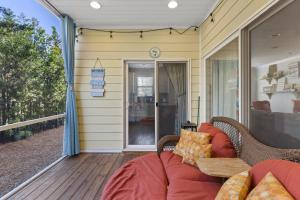 The FUN Orange home in a Great Location with bonus GAME room