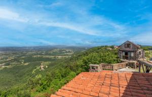 Cozy Apartment In Smarje With House Sea View