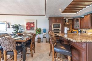 Exquisite Spacious Ocean View Condo