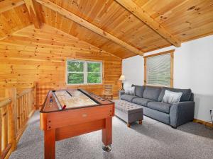 Mountain Air Hot Tub-Fire Pit