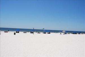Island Shores