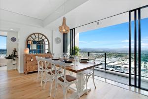 3BR Sub-Penthouse with Breathtaking Ocean Views