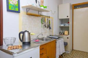 Apartments with parking space Sibenik - 24719