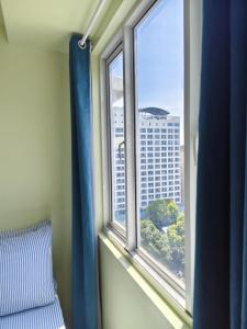 Mplace residence condominium by Jackie #8