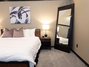 Your Family’s Home Away from Home w No Extra Fees