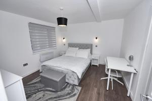 Apartment in Buckinghamshire with Secured Parking