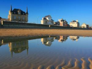 Maisons de vacances Spacious Normandy Haven : photos des chambres