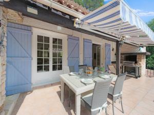 Maisons de vacances Villa in Flayosc with Private Pool : photos des chambres