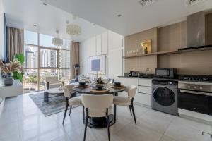 GuestReady - Seafront delight in Marina Dubai