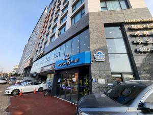 Seogwipo JS Hotel