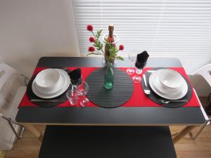 Fantastic Central Location - Parking - Business or Leisure