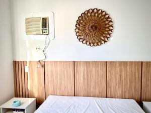 Apto Ubatuba próximo praias, piscina, AC, Wi-Fi.