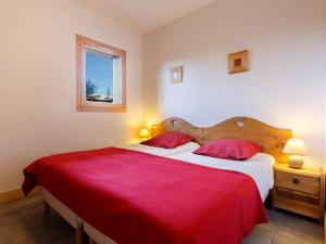 Chalets Chalet individuel 12 pers. a Montgesin, calme, proche pistes, parking dispo - FR-1-755-20 : photos des chambres